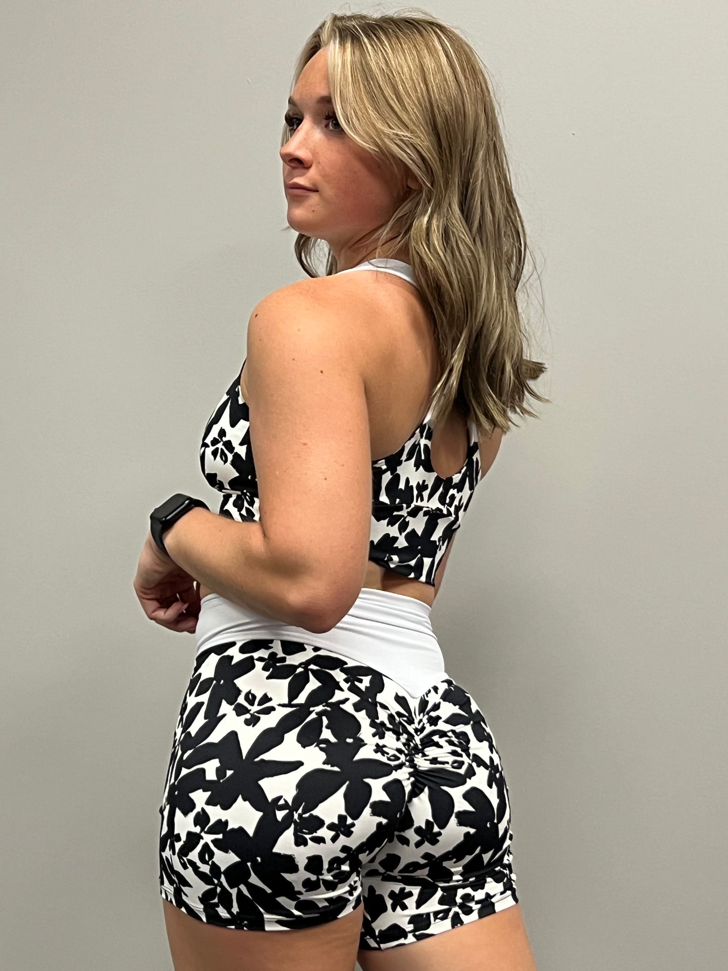Tropical B&W Short Set