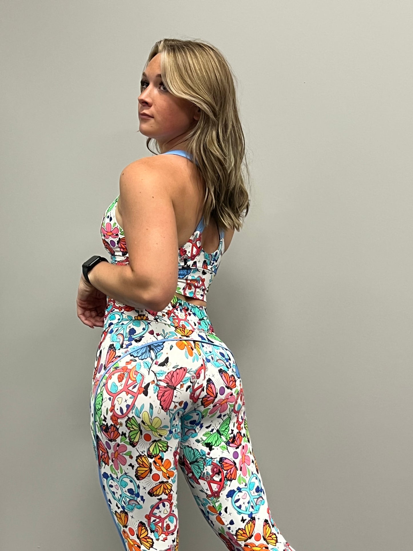 Adilas Peace & Love leggings