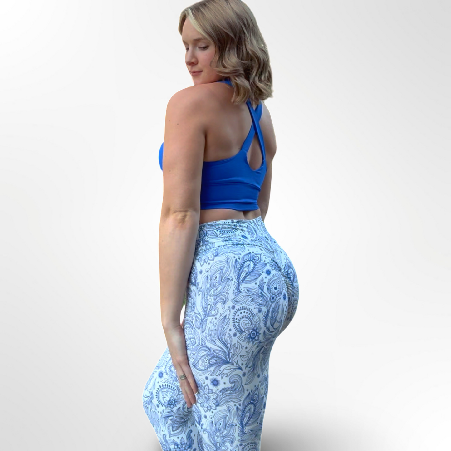 Julia Scrunch Booty Legging