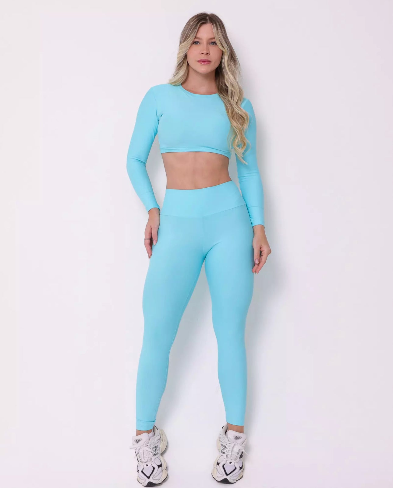 Light Green Basic Leggings + Long sleeve crop top